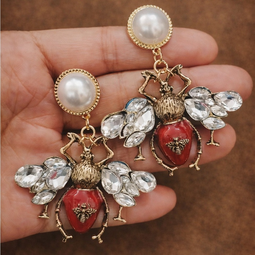 Vintage Luxury Elegant Red Gold Bee Earrings